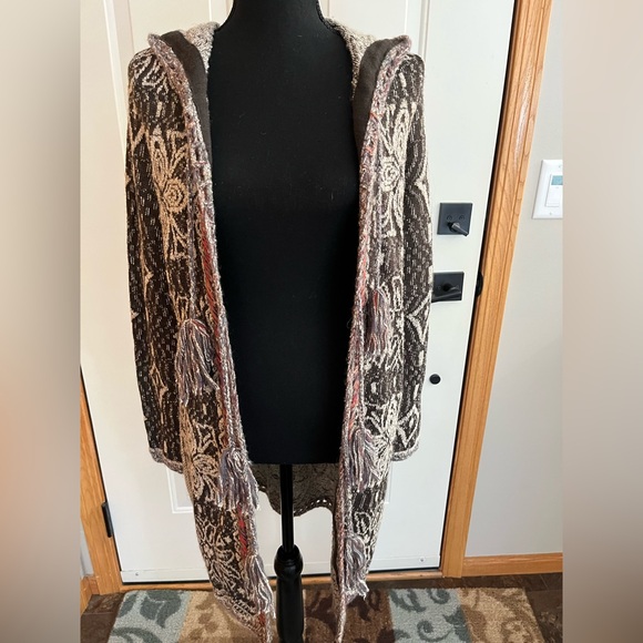 Free People Kai Brown boho hooded tassel floral open front cardigan duster.Small - Picture 3 of 16